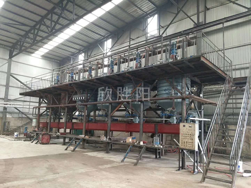 60噸立式動(dòng)物油負(fù)壓鍋